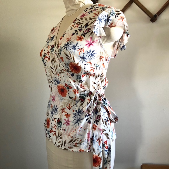 Mexx Tops - NWOT Mexx Flutter Sleeve Wrap Top